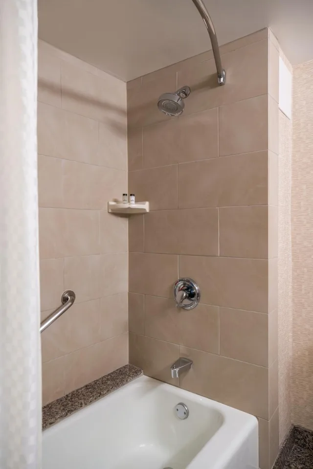 غرفة بسريرين كوين، Sheraton Kansas City Hotel At Crown Center 3/6