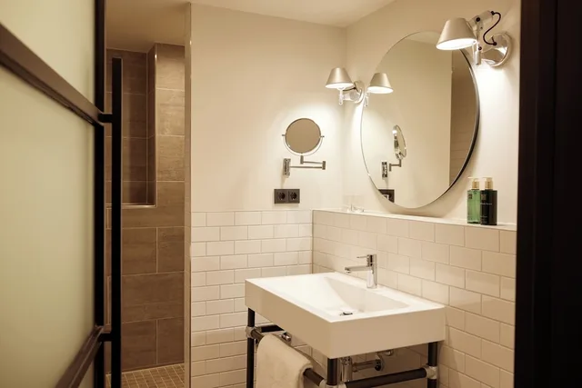 Atrium, S Loft, King Bed، Gastwerk Hotel Hamburg 5/8