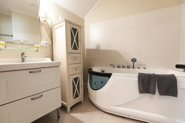 غرفة سوبيريور بسرير مزدوج بشرفة، Forums Boutique Hotel 8/8