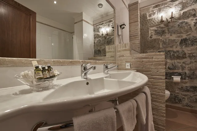 غرفة سوبيريور بسرير كينج، Hotel d Alleves 5/6