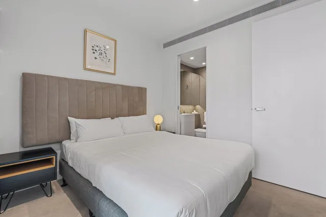 2 Bedrooms, Apartment, King and Queen Bed, 2 Bathrooms، CLLIX Australia 108 Apartments 1/3