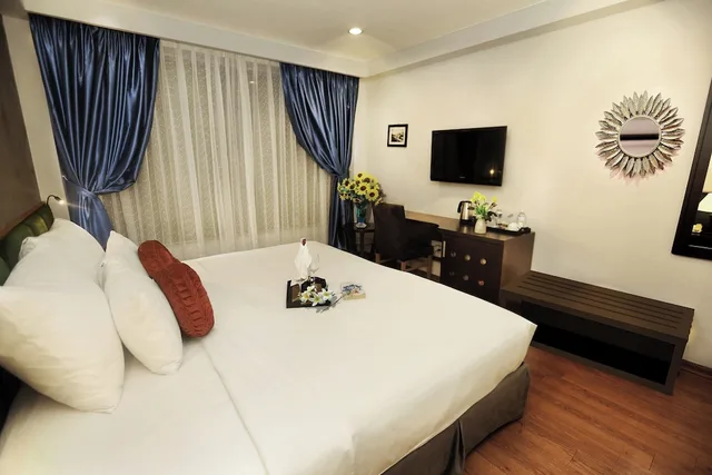 غرفة ديلوكس بسرير كوين، Aviary Hanoi Hotel and Travel 3/8