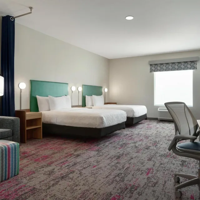 جناح استوديو بسريرين كوين بحوض استحمام لذوي الإعاقة، Home2 Suites by Hilton Denton 1/5