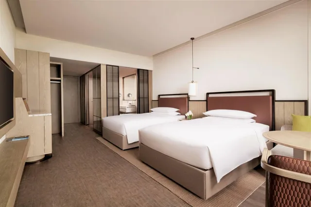 غرفة ديلوكس بسريرين مزدوجين، Marriott Yalong Bay 2/4