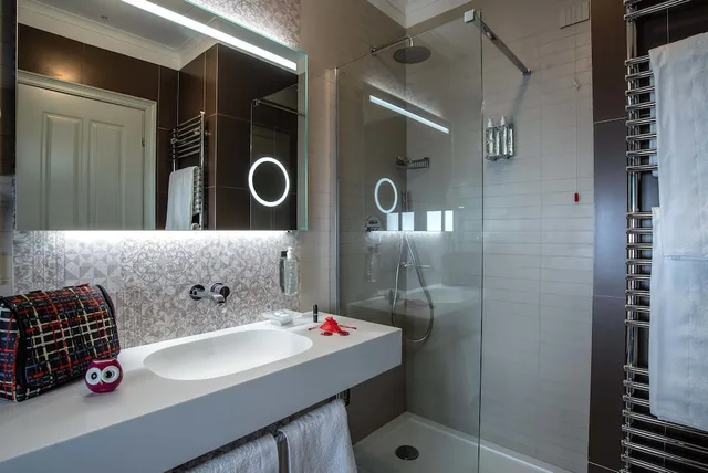 غرفة مفردة بسرير كوين، Albergo Etico Roma 6/9