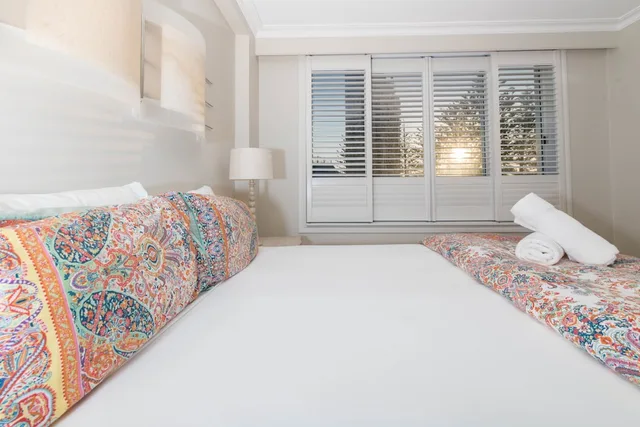 2 Bedrooms, Apartment, Side Ocean View، La Grande Apartments Broadbeach 3/5