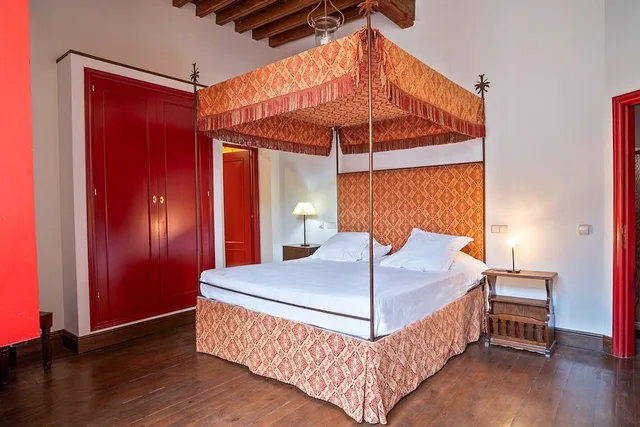 Superior, Queen Bed, PALACIO REJADORADA 1/6