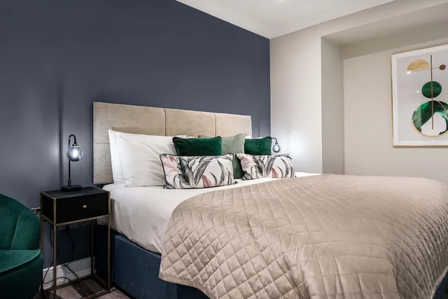 استوديو سوبيريور بسرير كوين، Regent Hotel 2/4