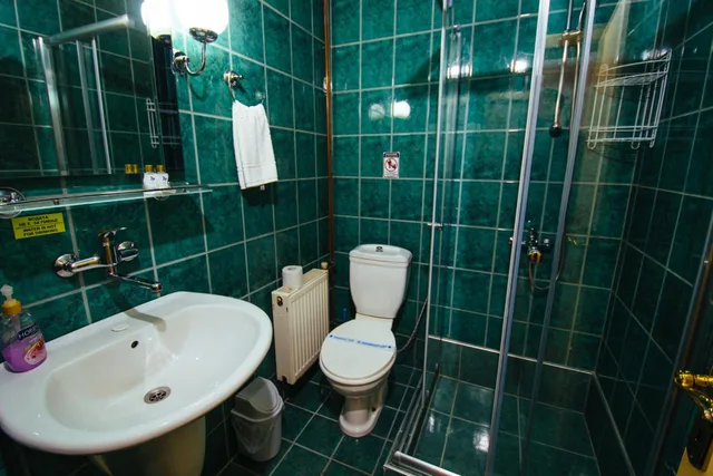 غرفة اقتصادية بسرير مزدوج، Kristal Palace Hotel 4/5