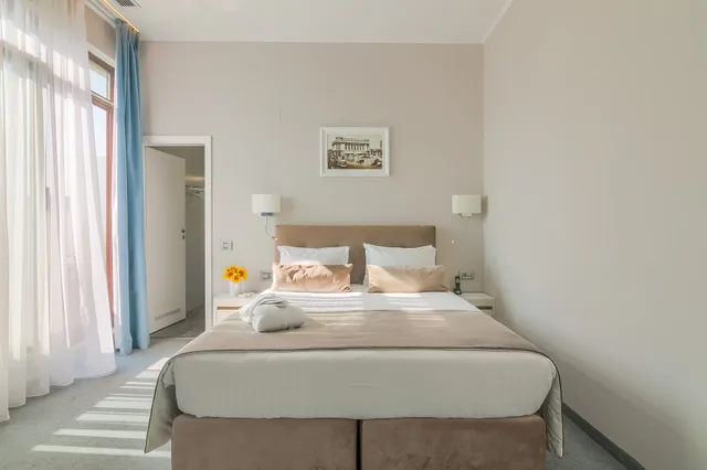 غرفة ديلوكس مفردة بشرفة، New Era Hotel Bucharest City 1/1