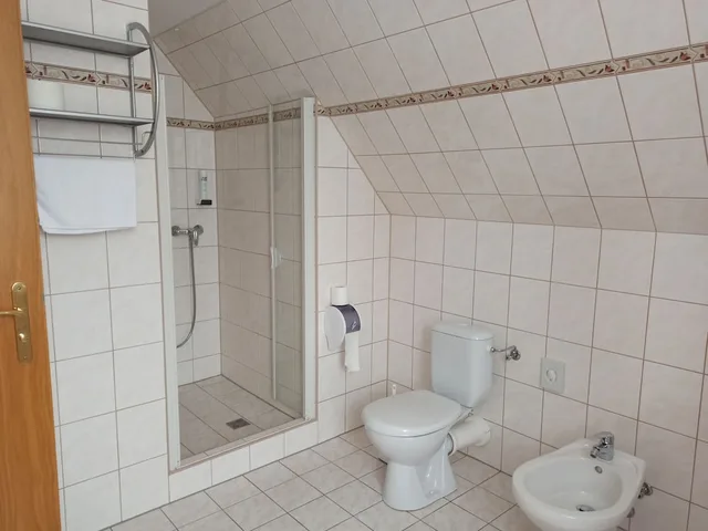 غرفة بسرير مزدوج، Hotel Restaurant Schwarzes Ross 3/3