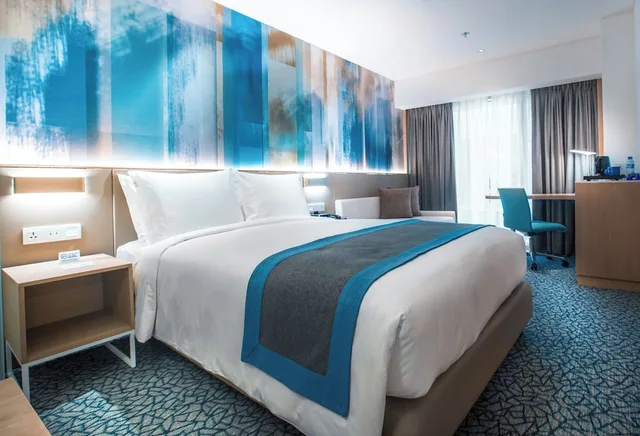 Standard, Queen Bed, Airport View، Holiday Inn Express Manila Newport World Resorts 3/7