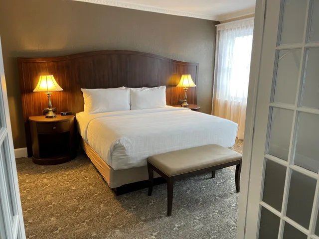 جناح سوبيريور بسرير كينج بغرفة نوم واحدة، The Americus Hotel Trademark Collection by Wyndham 1/4