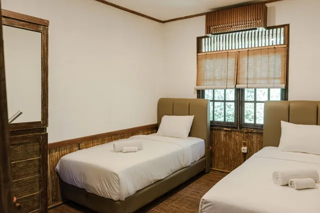 4 Bedrooms, Camp 8, Twin Beds، Menjangan Ecolodge 2/3