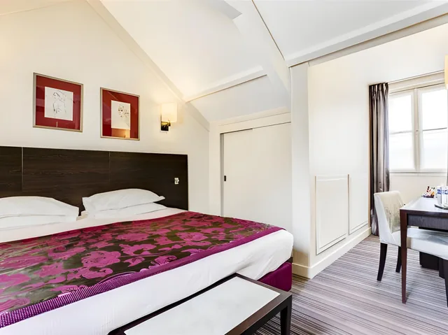 دوبلكس سوبيريور، Hotel Paris Louvre Opera 2/2