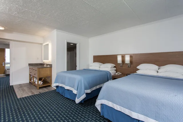 جناح ديلوكس بسريرين مزدوجين بإطلالة على البحر، Mariner Inn And Suites 3/4
