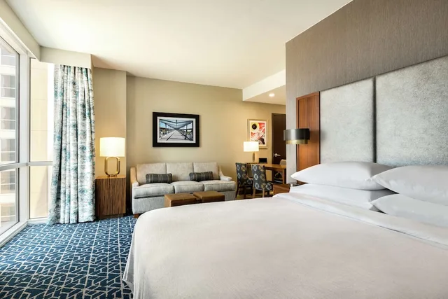 استوديو بريميوم بسرير كينج، Embassy Suites By Hilton Denton Convention Center 1/9