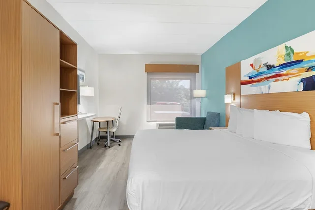 غرفة قياسية بسرير كينج، Best Western Plus Executive Hotel 1/10