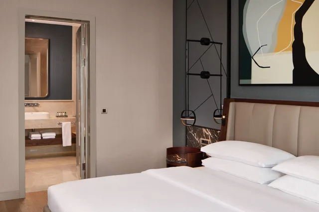 جناح تنفيذي بسرير كينج، Sheraton Istanbul Levent 3/7
