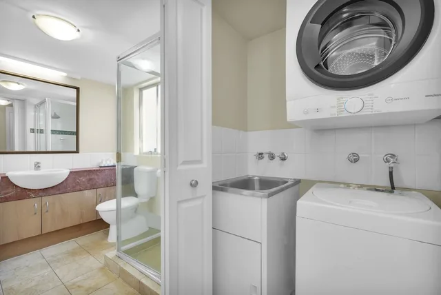 2 Bedrooms, Ocean, Superior, Queen and Twin Beds، LANDMARK RESORT 10/10