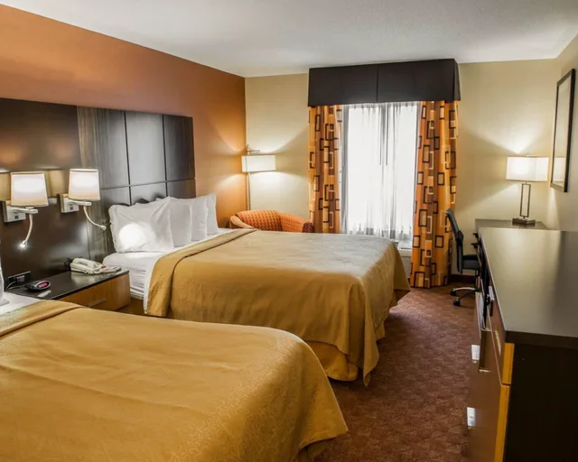 غرفة قياسية بسريرين كوين، Quality Inn Franklin I-65 3/3