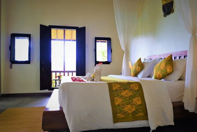 Swar Bali Lodge، Banjar 11/41