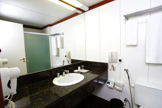 غرفة قياسية مفردة، Boulevard Plaza Hotel 3/3