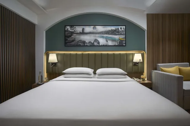 غرفة ديلوكس بسرير كينج بإطلالة على المسبح، Park Inn By Radisson Goa Candolim 7/10