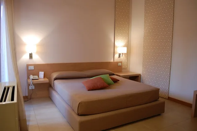 غرفة قياسية بسرير مزدوج أو سريرين منفصلين، Vittorio Veneto Hotel 7/10