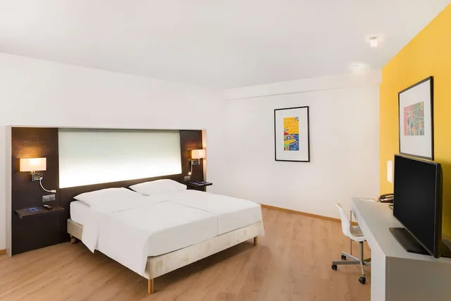 غرفة قياسية بسريرين منفصلين، Park Inn by Radisson Sarvar Resort & Spa - All Inclusive 2/10