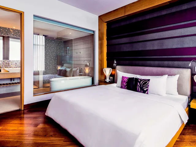 جناح تنفيذي بريفيليج بإطلالة على النهر مع دخول الصالة في طابق مرتفع، Grand Mercure Danang 1/2