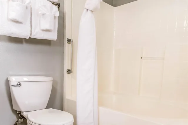 غرفة بسريرين كوين، Clarion Hotel By Humboldt Bay 4/4