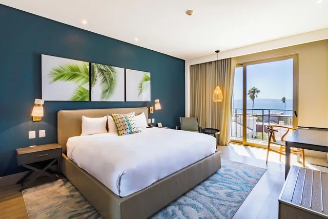 غرفة سوبيريور بسرير كينج بإطلالة على البحر، Torre Lucerna Hotel Ensenada 5/7