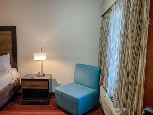 1 King Bed - Non-Smoking, Micfridge، Motel6 Elkhart, IN 7/10