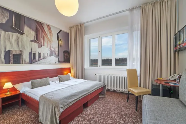 غرفة قياسية بسريرين منفصلين، Metropolitan Old Town Hotel 1/10