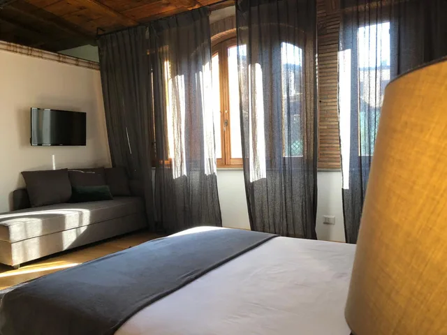 شقة بشرفة بغرفتي نوم في الملحق، Giuturna Boutique Hotel 2/10