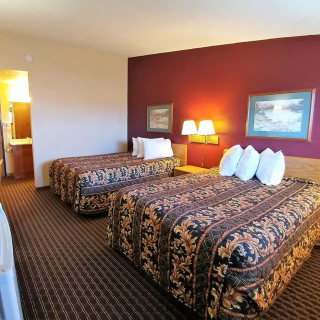 غرفة بسريرين مزدوجين، Red Carpet Inn 3/10