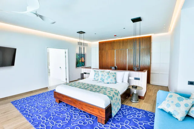 Water Villa, Hot Tub، Emerald Maldives Resort & Spa 1/3