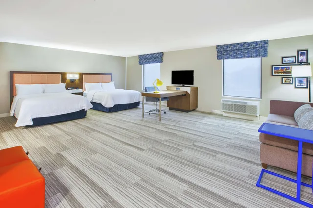 استوديو بسريرين كوين مع أريكة لذوي الإعاقة، Hampton Inn Suites Cleveland Oakwood Village Oh 1/2