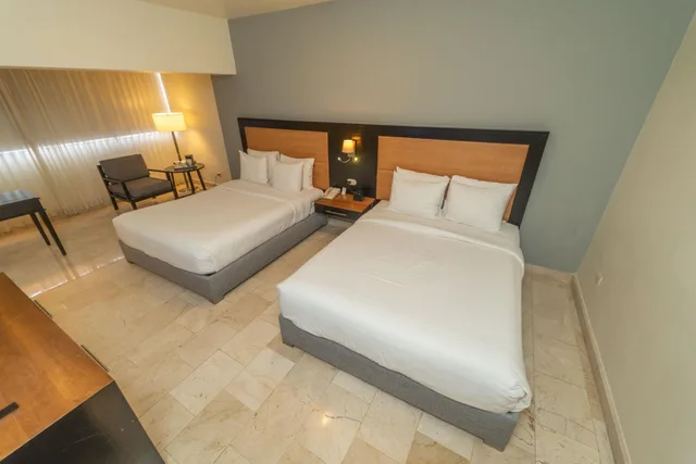 غرفة قياسية بسريرين كوين، Radisson Hotel Santo Domingo 1/4