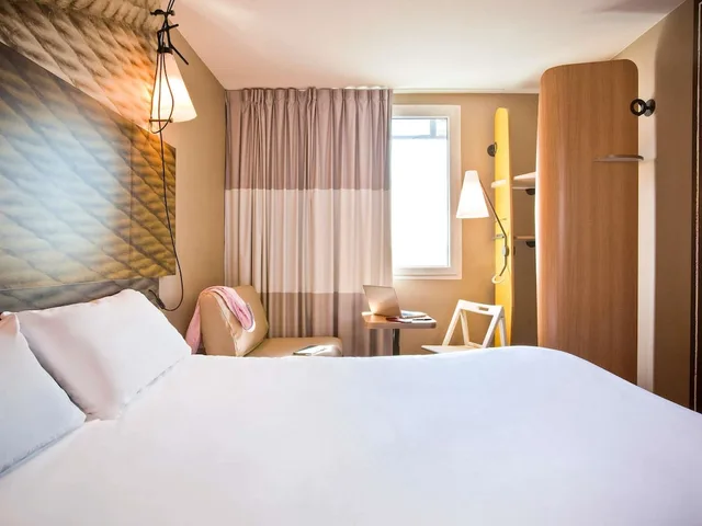 غرفة كومفورت بسرير مزدوج مع أريكة، Ibis Paris Porte De Clichy Centre 3/4