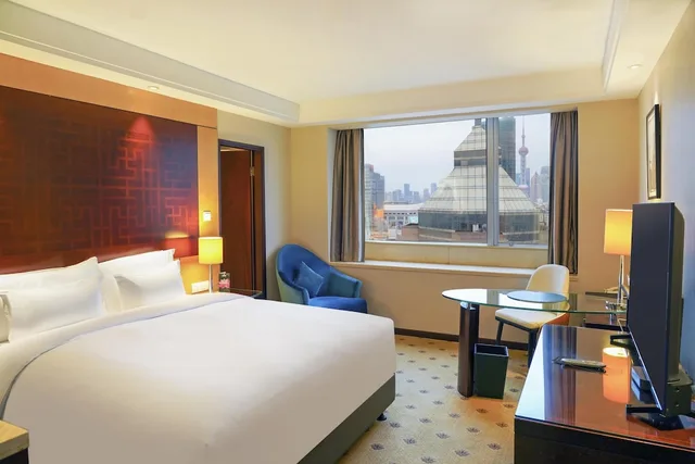 غرفة تنفيذية بسرير كوين، Radisson Collection Hyland Shanghai 5/10