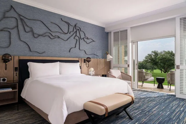 Club, Premier, Suite, Villa, King Bed, Golf Course View, Balcony, Club Lounge Access، The Ritz-Carlton Dallas, Las Colinas 1/4