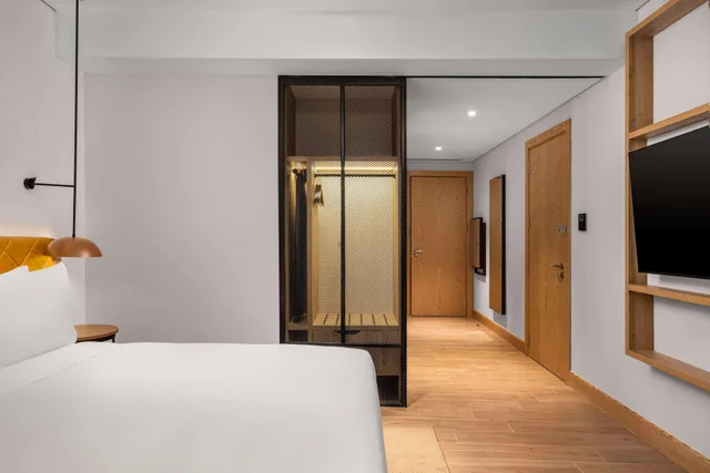 Room, Double Bed, with View, Hilton Garden Inn Baku 1/8