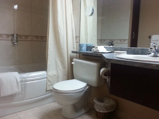 جناح بسرير كوين بإطلالة على البحر مع أريكة، Hotel Plante 5/6