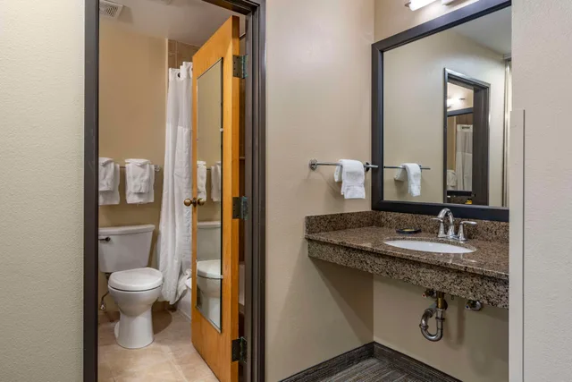 غرفة بسريرين كوين بإطلالة، Best Western Plus Hood River Inn 8/9