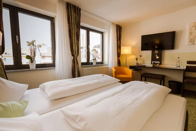 غرفة قياسية بسرير مزدوج، Hotel Arooma 3/4
