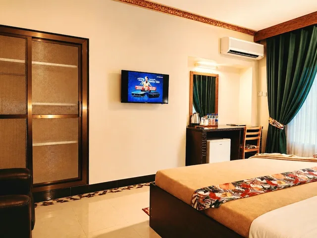 غرفة ديلوكس مفردة بسرير كوين، New Dodoma Hotel 4/7