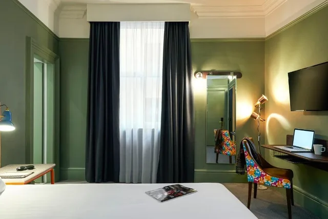 غرفة قياسية بسريرين منفصلين، Bristol Grand Hotel By Sunday 6/8