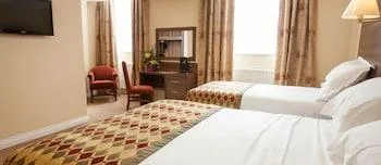 غرفة قياسية ثلاثية، Adair Arms Hotel 1/2